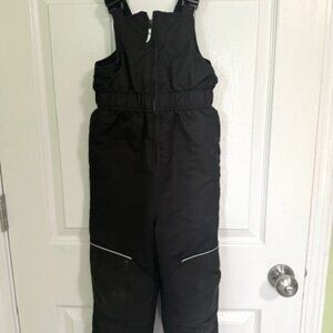 Boy's Size 5t Snow Suit Like New Waterproof